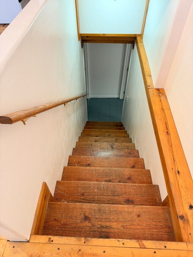 Building Photo - Cute Bungalow - 2Bed 1Bath - Duplex in Downtown Grand Junction!!!