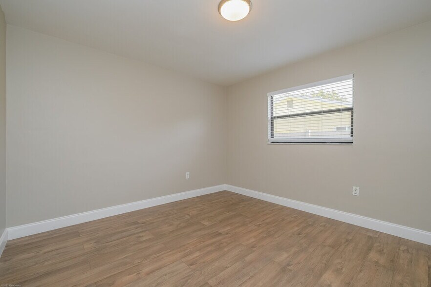 Building Photo - 3351 Tuckahoe Pl