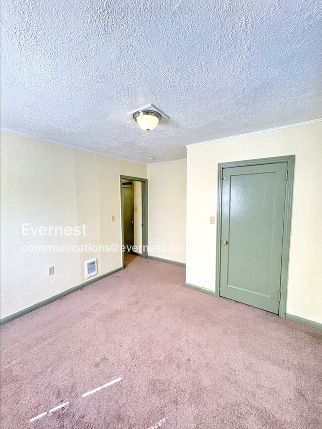 Building Photo - 509 3rd St SW
