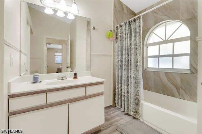 Building Photo - 12406 Lake Shalimar Dr