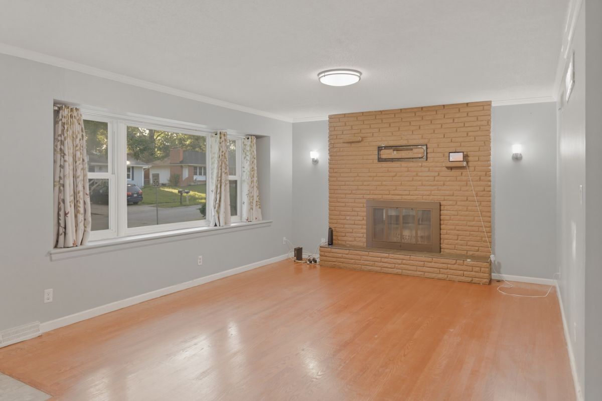 Building Photo - 2209 N 82nd Terrace
