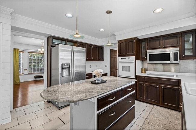 Building Photo - 5291 Manhasset Cove