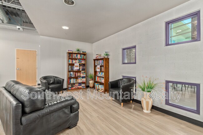 Building Photo - 28635 N Opal Ct