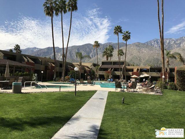 Building Photo - 1655 E Palm Canyon Dr