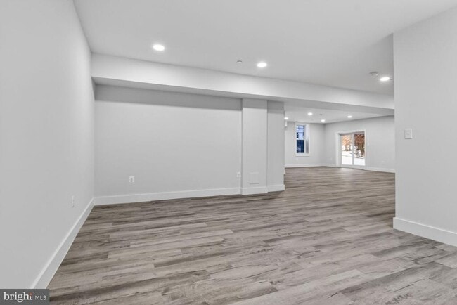 Building Photo - 13102 Ideal Dr