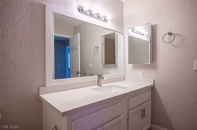 Building Photo - 5336 Mancos Ct