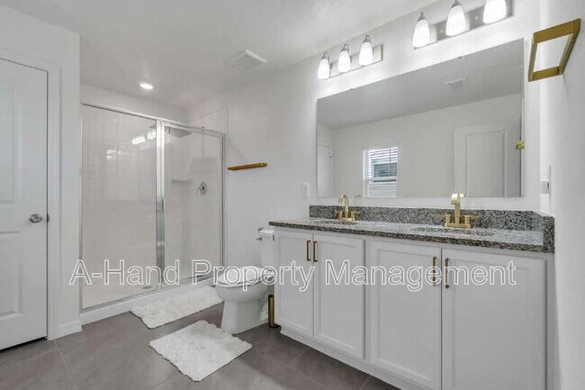 Building Photo - 3800 Whitetail Ct