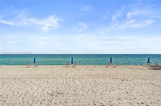 Building Photo - 5555 Collins Ave