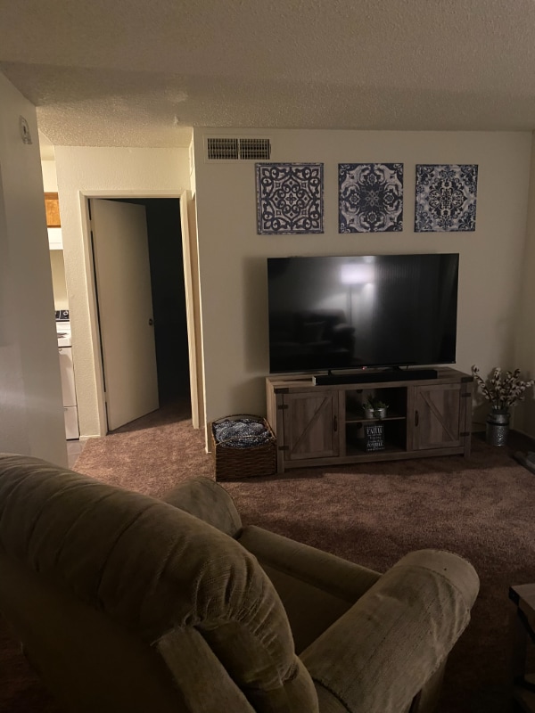 2401 Christmas Tree Ln 2401 Christmas Tree Ln Bakersfield CA 93306