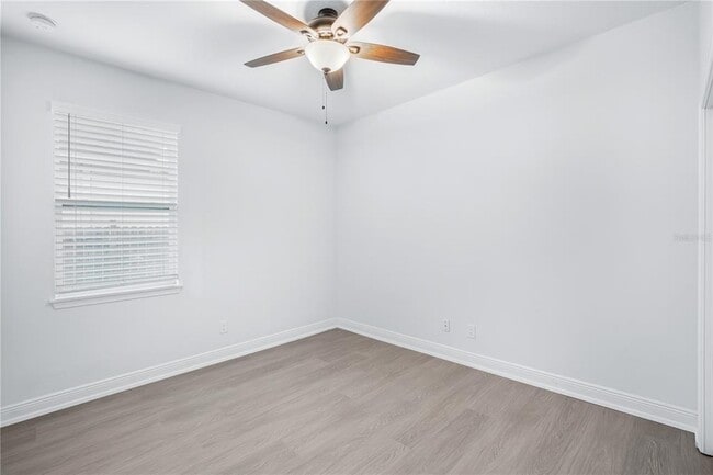 Building Photo - 7026 N Dakota Ave