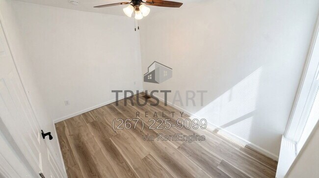 Building Photo - 196 W Duncannon Ave
