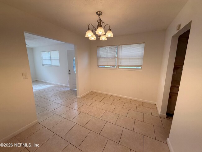 Building Photo - 6631 Bo Peep Dr N