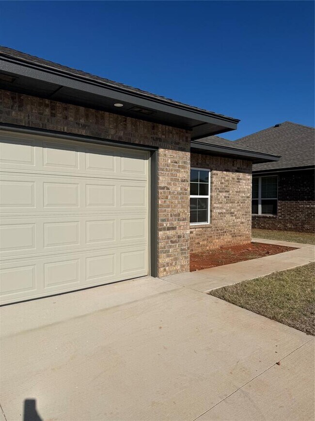 Building Photo - 5113 Brooke Rd