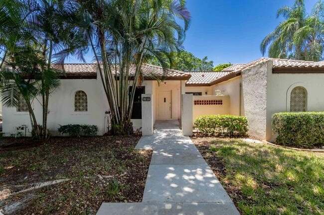 Primary Photo - 3113 Kingswood Terrace