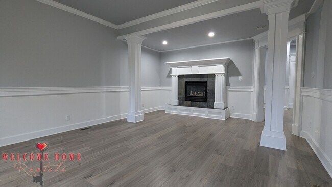 Building Photo - 4520 S Thompson Ave