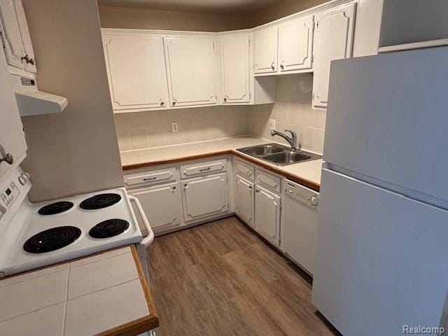 Building Photo - 417 Parkdale Ave