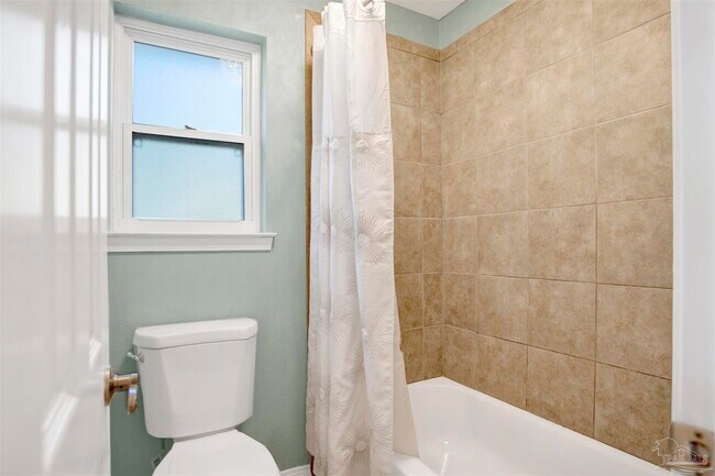 Building Photo - 10578 Fair Pine Dr