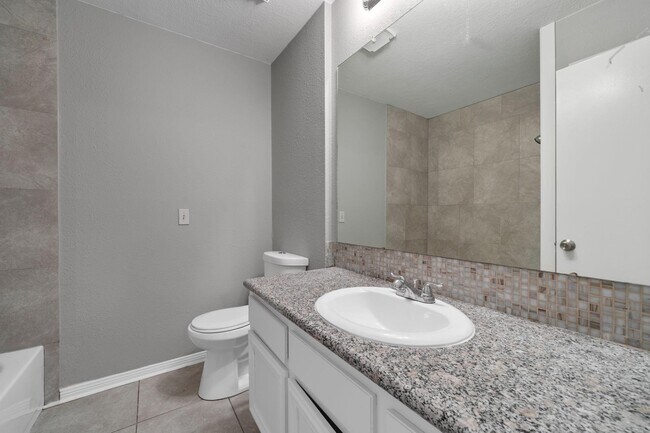 Building Photo - 8514 Deer Meadow Dr