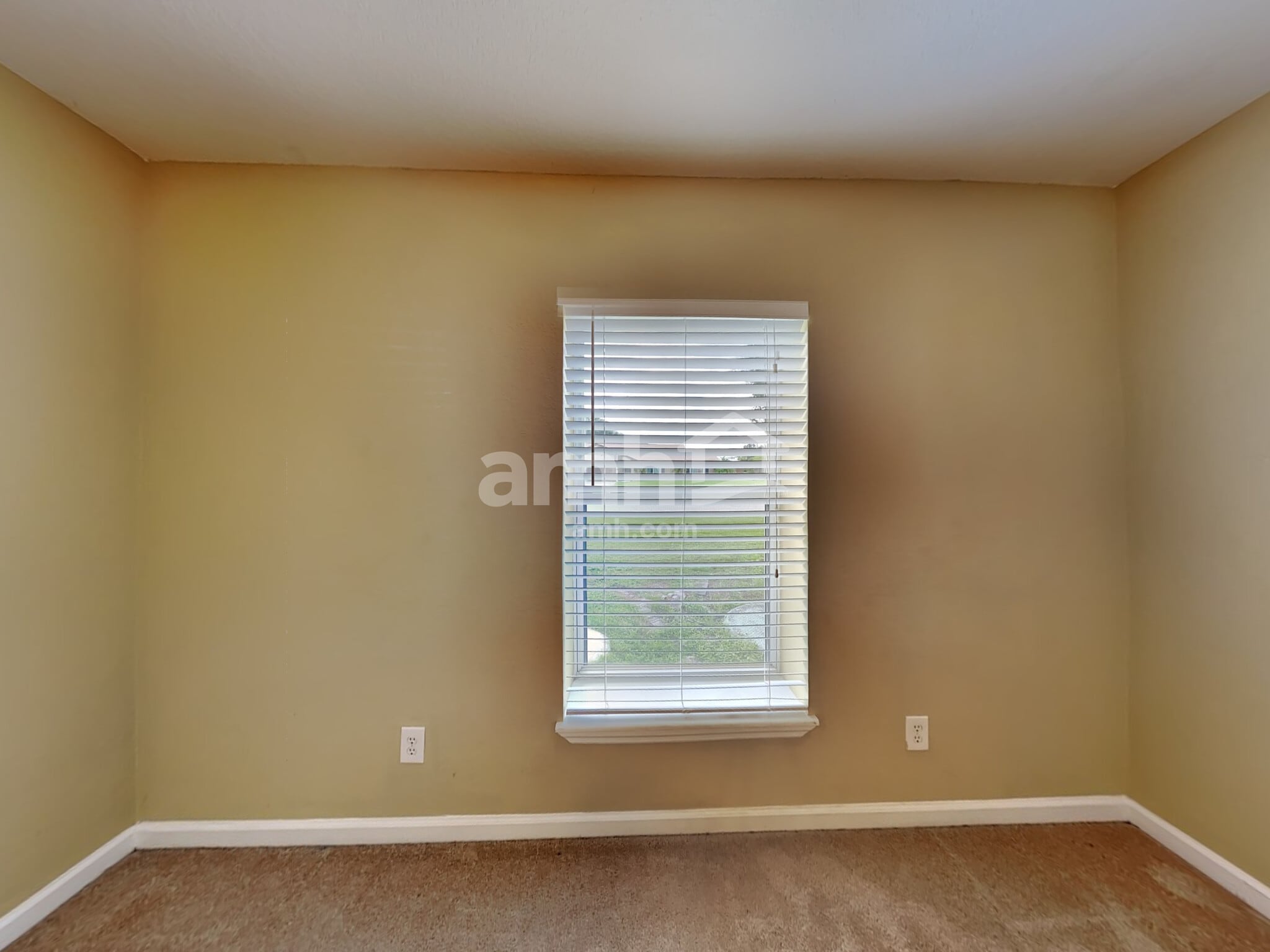 Building Photo - 3090 SW Boxwood Cir