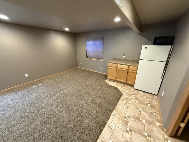 Building Photo - 3153 51st Ave