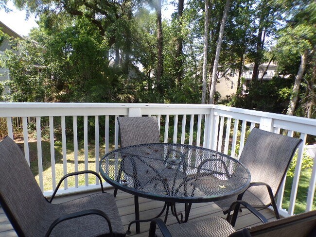 Building Photo - Adorable Home Located In Yacht Cove