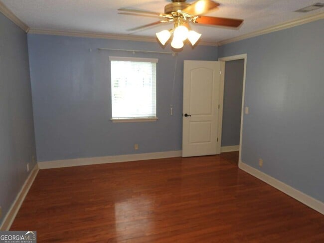 Building Photo - 216 Topi Trail