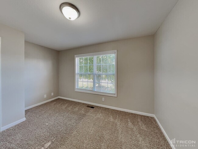 Building Photo - 3759 S Cindy Jo Dr