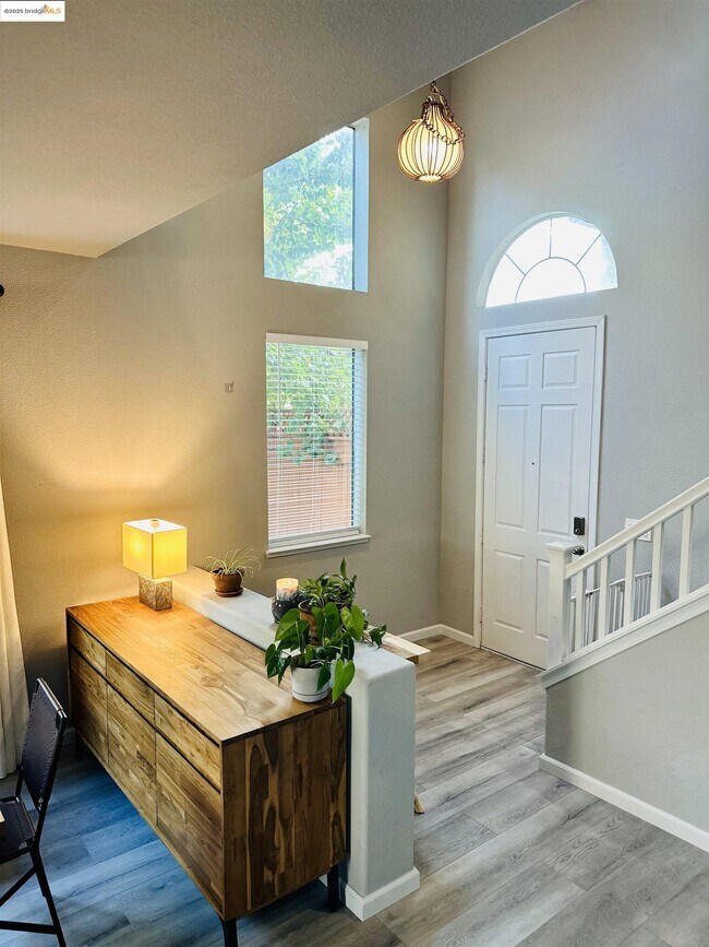 Building Photo - 4519 Twin Creeks Ct