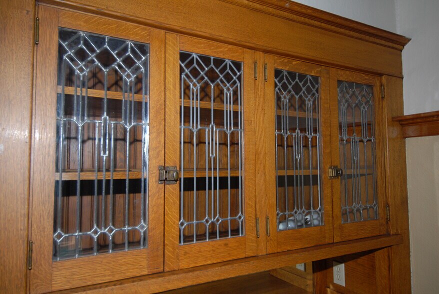 LEAD GLASS - 306 E Cache La Poudre St