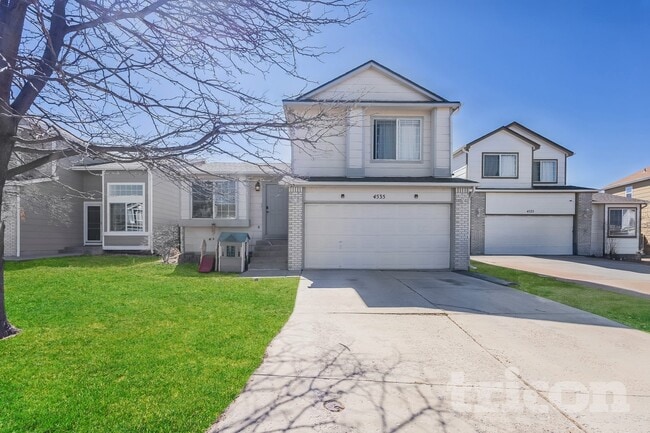 Building Photo - 4535 Jet Wing Cir W