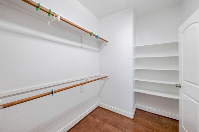 Building Photo - 11812 Mira Vista Way