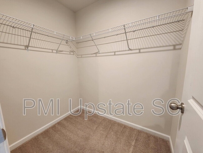 Building Photo - 236 Lily Park Way