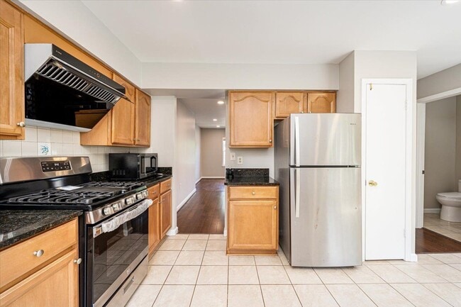 Building Photo - 151 Lazy Hollow Dr