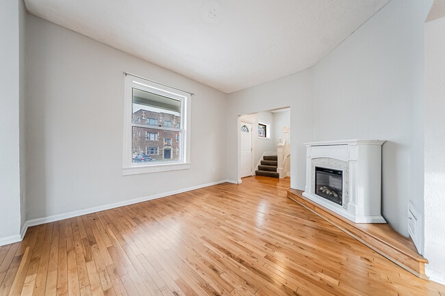 Building Photo - 1453 W 101st St