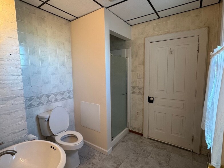 Building Photo - 231 Coal St