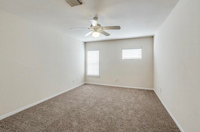 Building Photo - 12565 Piping Rock Dr