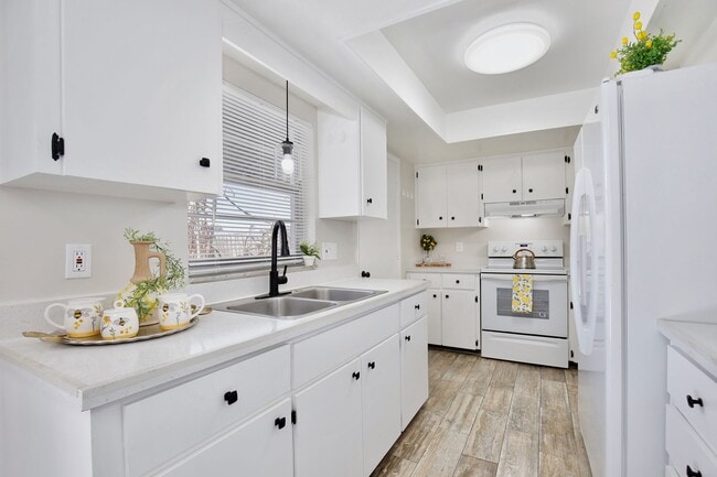 Building Photo - Scenic 2 bedrooms, 1 Bath Retreat in Apopka– Move-In Ready Rental