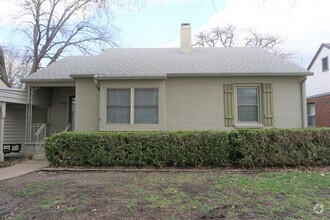 Building Photo - Updated 3 Bedroom in Midtown!