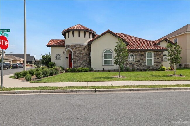 Building Photo - 2304 Penrose Ave