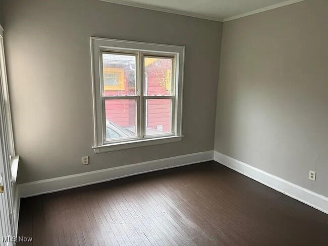 Building Photo - 12818 Beachwood Ave