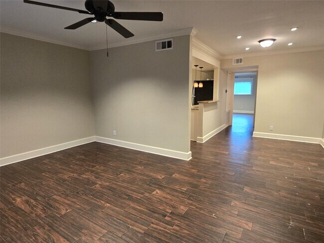 Building Photo - 11550 Chimney Rock Rd