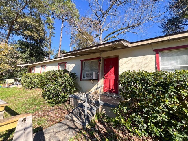Building Photo - 1410 Nylic St