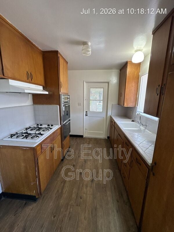 Building Photo - 301 W Murray Ave