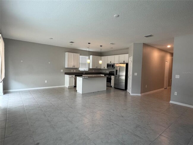 Building Photo - 26059 Bristleleaf Ct