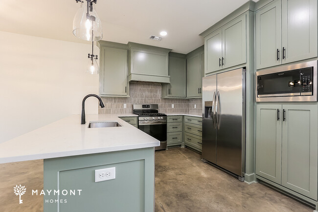 Building Photo - Lamarche Cottages