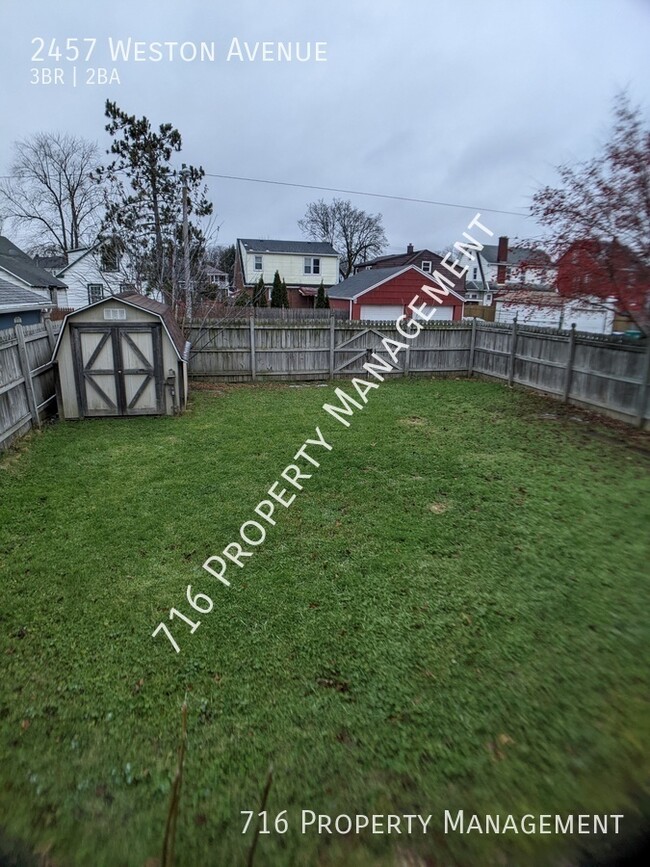 Building Photo - 3BR Single Family Home in Niagara Falls