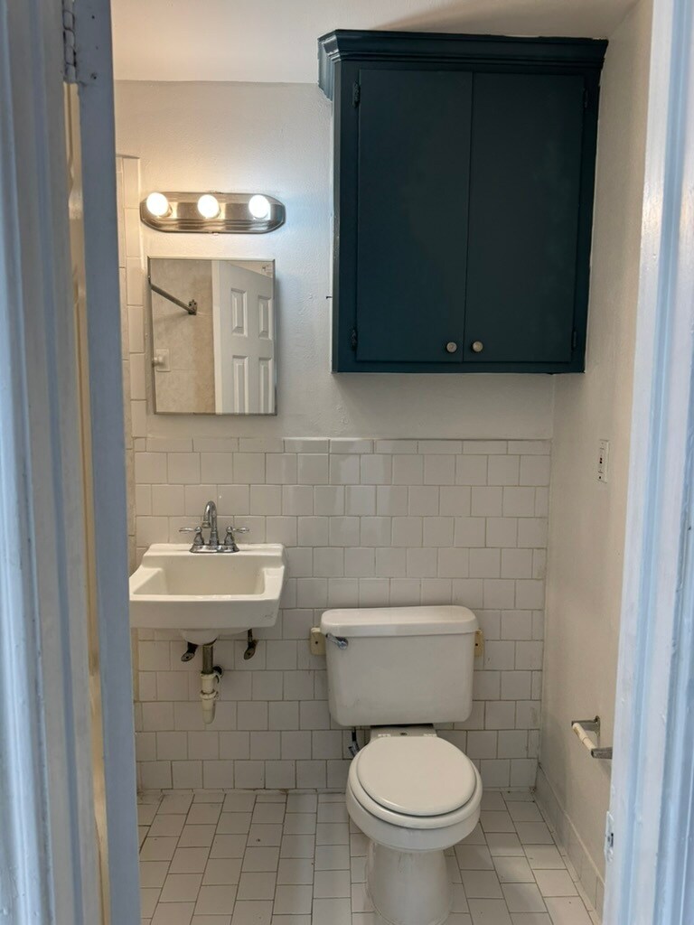 Building Photo - 6306 Tulsa Rd