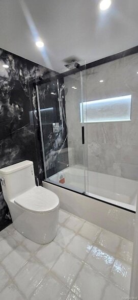 Building Photo - 5-10 115th St