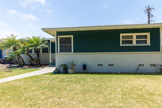 Building Photo - 2157 Rural Ln