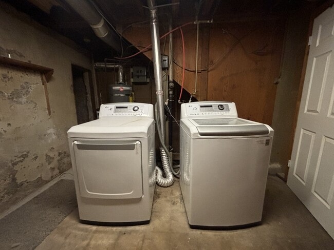 Building Photo - 416 Cornell Dr